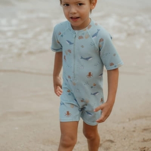 pol_pl_Little-Dutch-Swimsuit-z-krotkim-rekawem-Ocean-Friends-62-68-5893_7.jpg