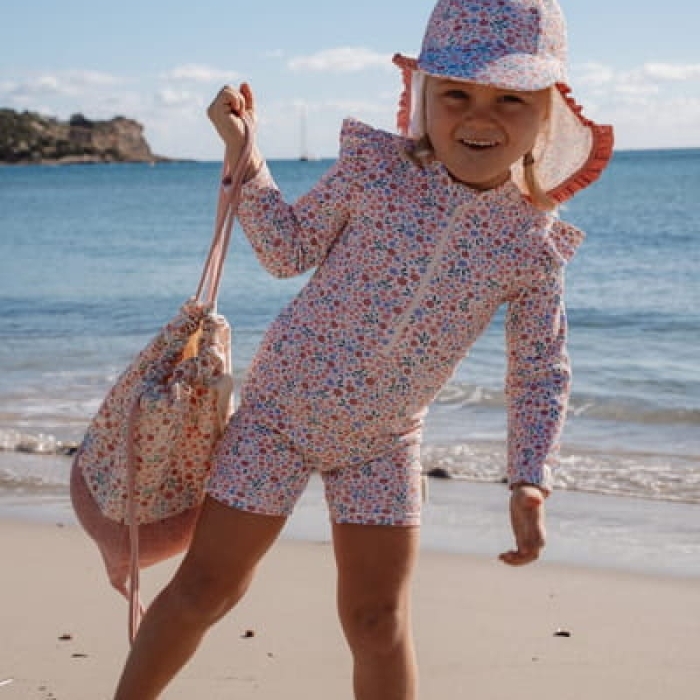 pol_pl_Little-Dutch-Swimsuit-z-dlugim-rekawem-Dreamy-Flowerfield-UPF40-62-68-5869_12.jpg