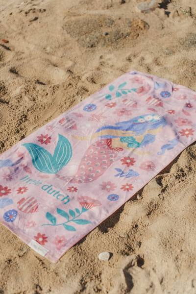pol_pl_Little-Dutch-Recznik-plazowy-Dreamy-Mermaid-Multicolour-60x120cm-5926_4.jpg