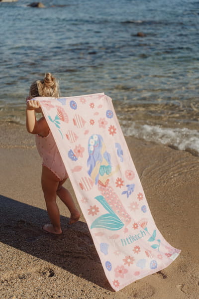 pol_pl_Little-Dutch-Recznik-plazowy-Dreamy-Mermaid-Multicolour-60x120cm-5926_8.jpg