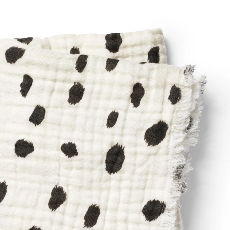 pol_pl_Elodie-Details-Kocyk-Soft-Cotton-Blanket-Dalmatian-Dots-Grande-35901_3.jpg