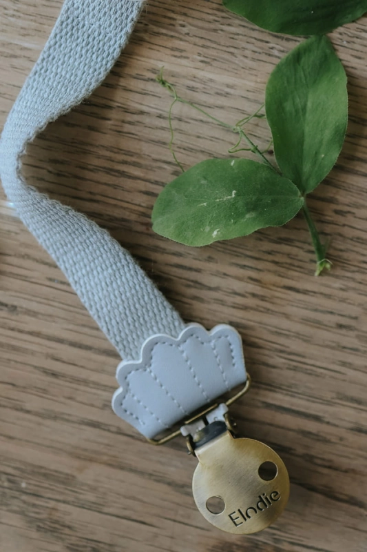 pol_pl_Elodie-Details-zawieszka-do-smoczka-sunrise-blue-36099_7.jpg