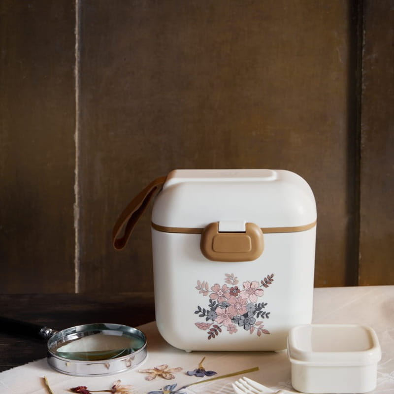 pol_pl_Elodie-Details-Lunchbox-Blue-Garden-35625_2.jpg