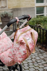 pol_pl_Elodie-Details-Torba-dla-mamy-Soft-Shell-River-Rose-35652_1.jpg