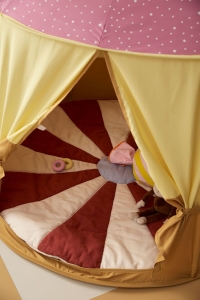 pol_pl_Kids-Concept-Namiot-do-zabawy-Circus-rozowy-35993_3.jpg
