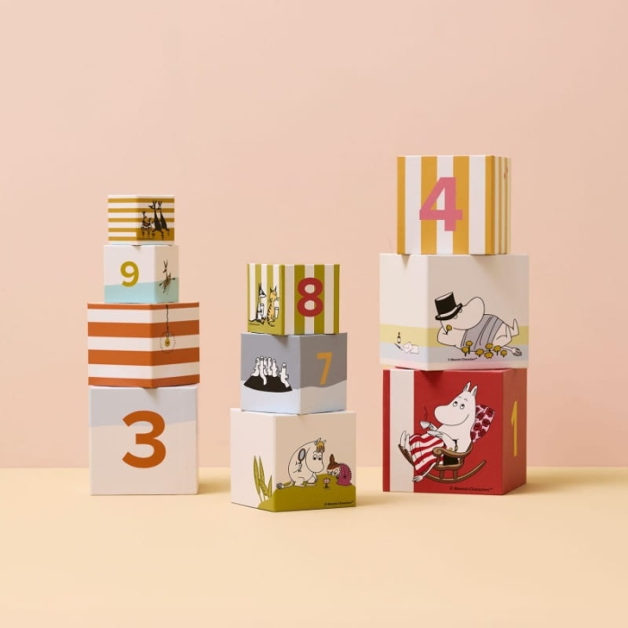 pol_pl_Kids-Concept-Wieza-piramida-do-ukladania-z-kostek-MOOMIN-35961_1.jpg