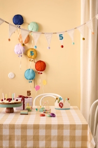 pol_pl_Kids-Concept-urodzinowa-girlanda-z-balonow-36043_8.jpg