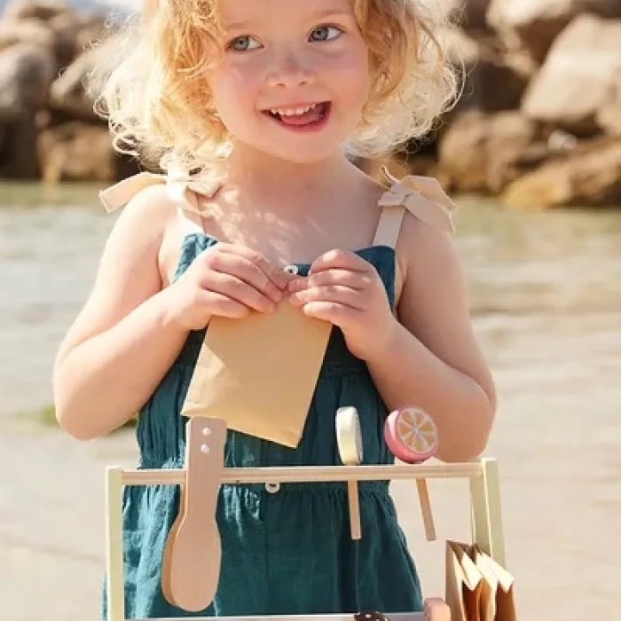 pol_pl_Kids-Concept-Szwedzki-sklep-ze-slodyczami-KIDS-HUB-35702_1.webp