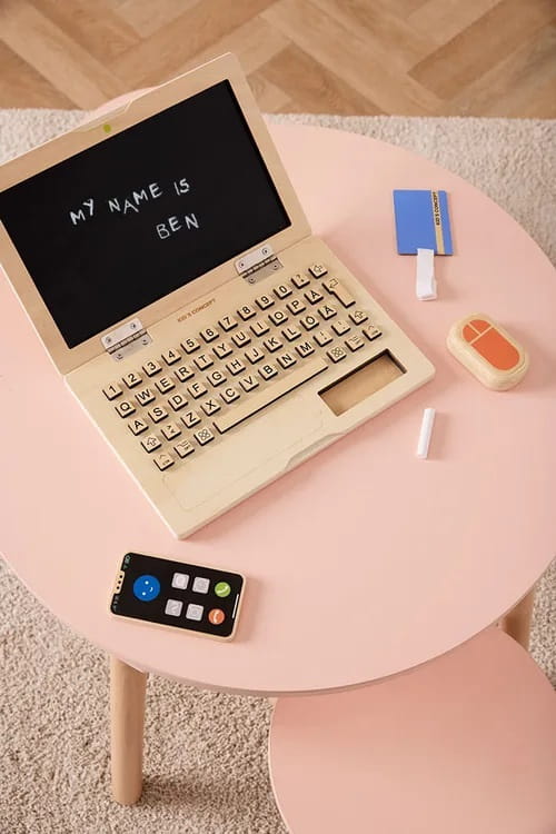 pol_pl_Kids-Concept-Laptop-komputer-KIDS-HUB-35185_7.jpg