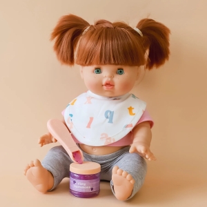 pol_pl_Tiny-Harlow-Zestaw-Tiny-Tummies-Sloiczek-i-Lyzeczka-Winogrono-1017_1.jpg