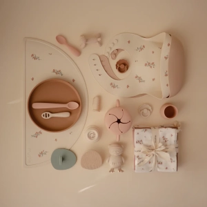 01.16_flatlays-6_12df12e1-78b8-4e9c-8b4e-b7b5e1221a59.webp