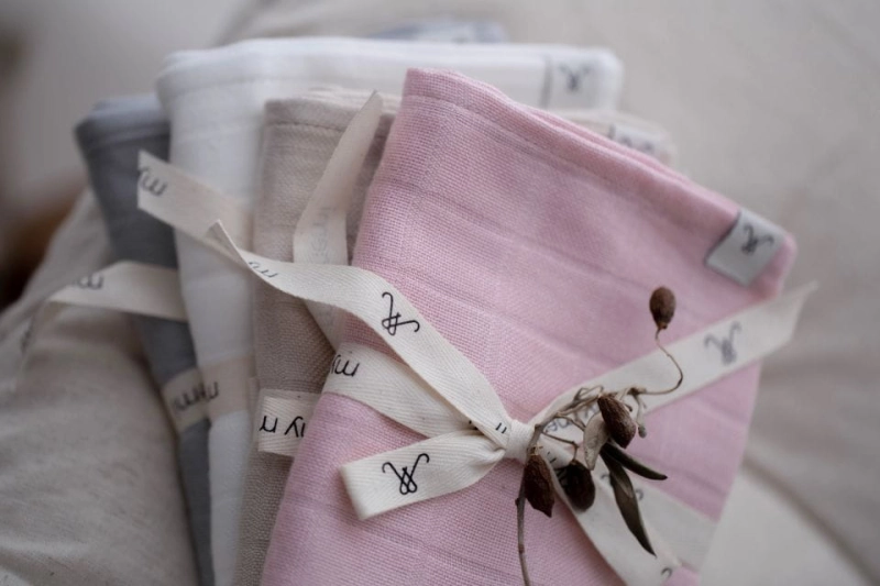 bamboo_muslin_diaper_65x65_powder_pink-4.jpg