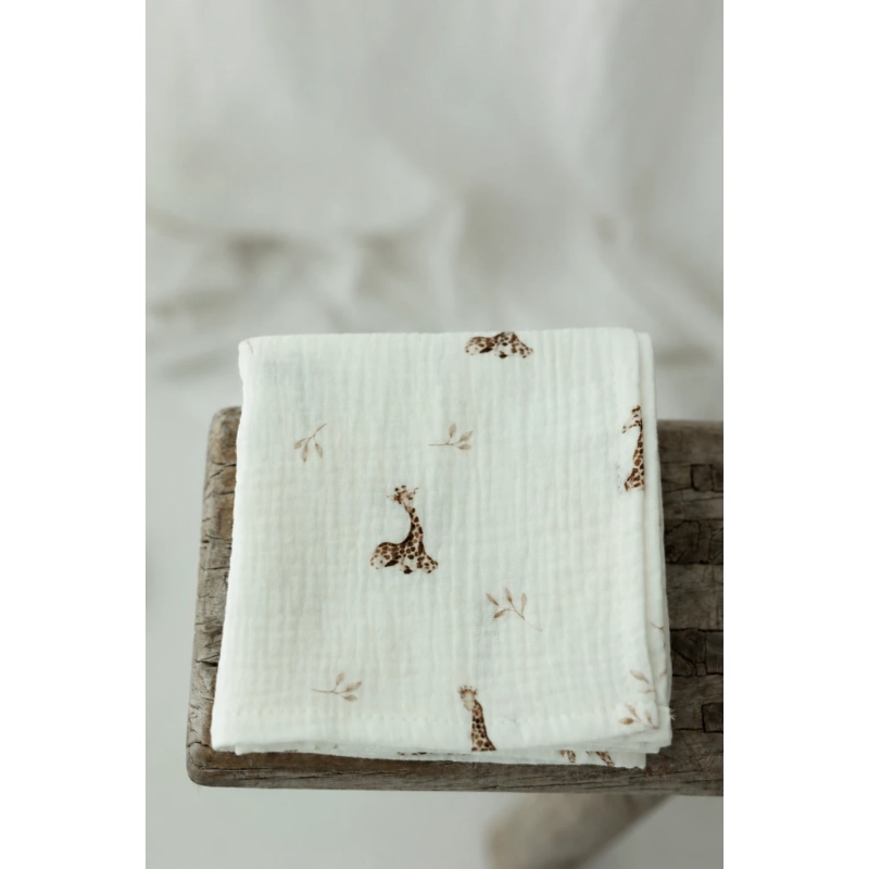 4-pak-pieluszek-muslinowych-z-bawelny-organicznej-35x35-giraffes-my-memi (1).webp