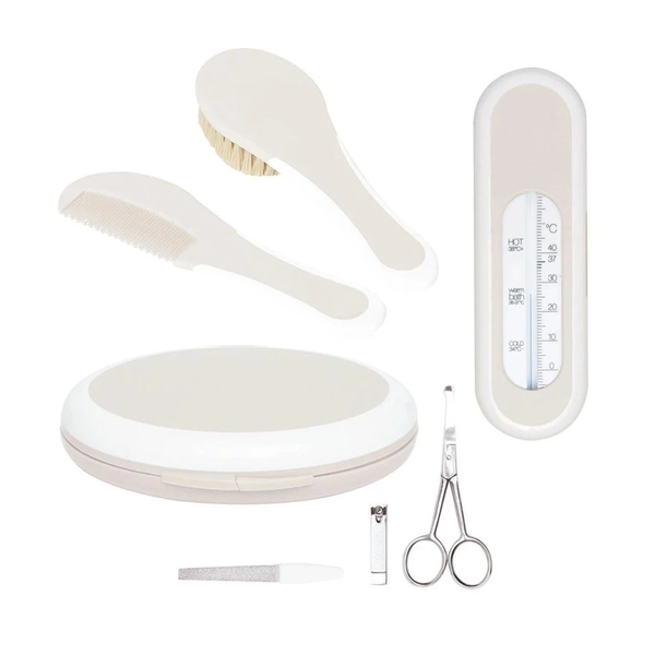 pol_pl_bebe-jou-Zestaw-prezentowy-do-pielegnacji-Light-Oat-424510-5474_1.png